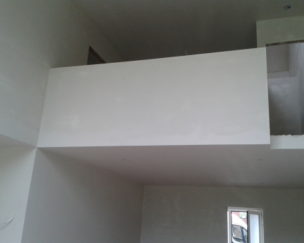 Binnenbepleistering en -cementering