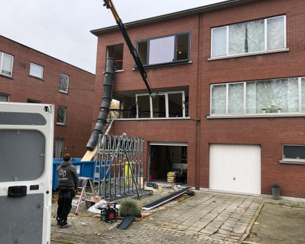 totaal renovatie van een half open bebouwing